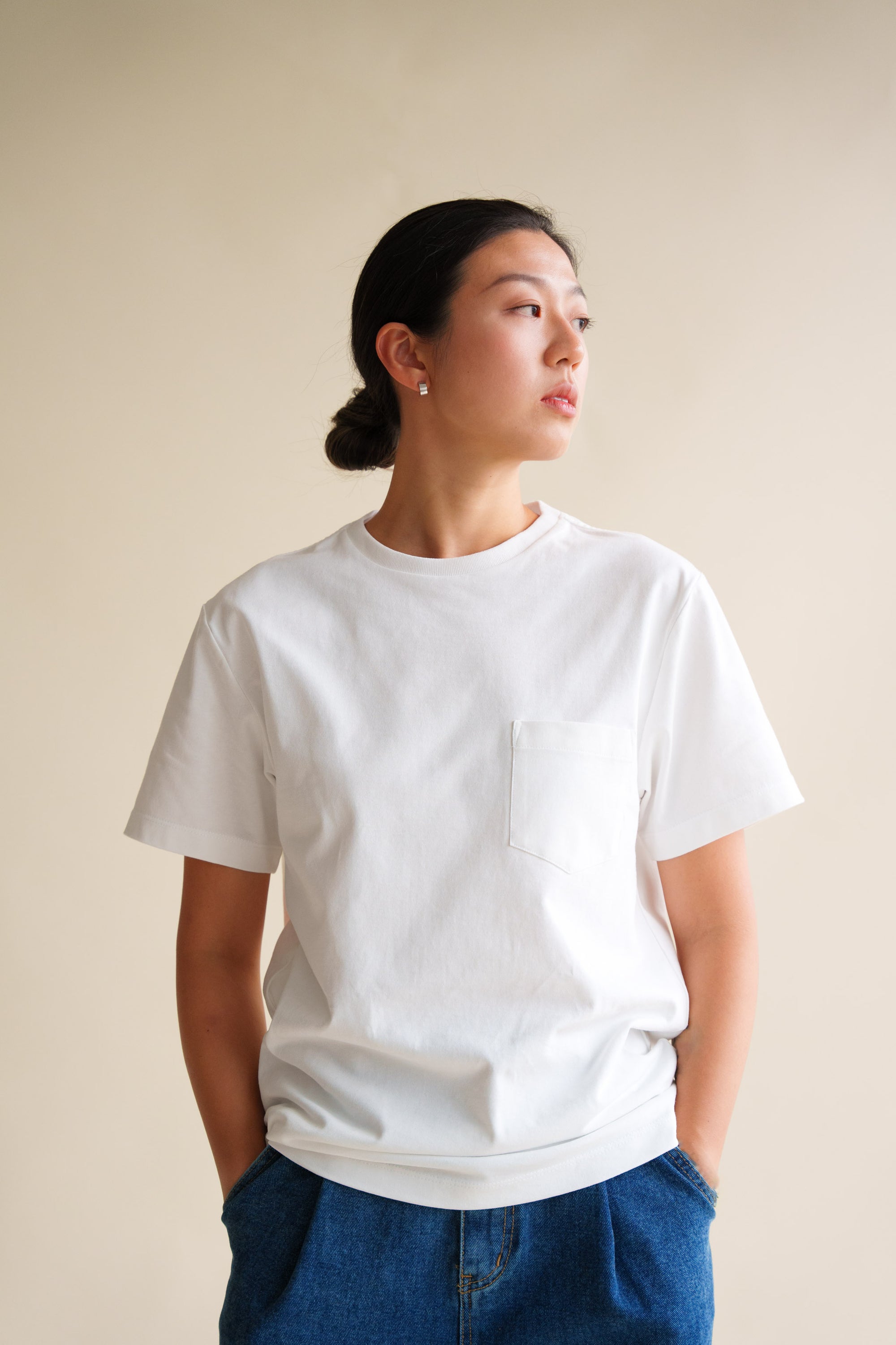 Model is 5'7", in size S