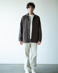Model is 6' and in size M