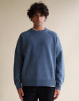 Model is 6', in size M
